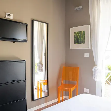 Apartment Aloe - Luisa: Pace E Relax A 2 Passi Dal Mare *